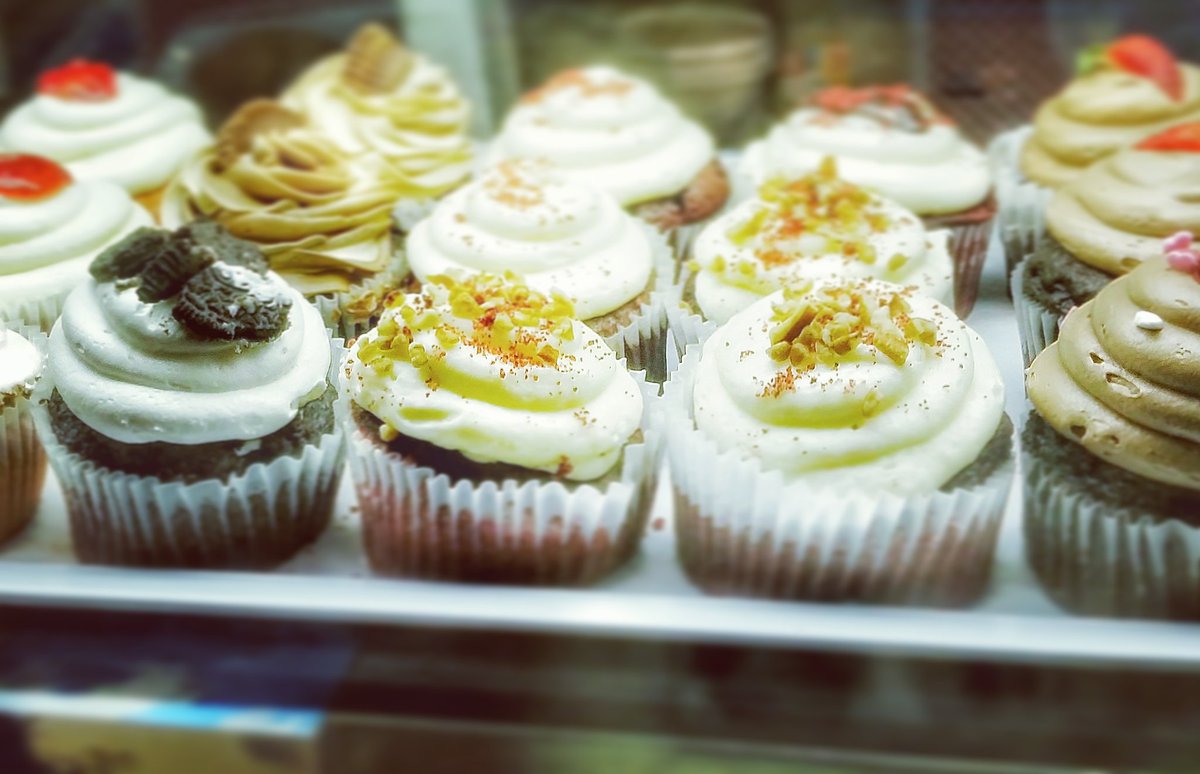 Charlotteology's tweet photo. This deliciousness is from #Cloud9Confections @7thpublicmarket! They also have #MooresvilleIceCream! #Charlotteology https://t.co/QlAPNEU4da