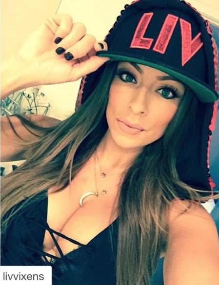 miamisilkscreen's tweet photo. #Liv #snapbacks #embroidered by @miamisilkscreen https://t.co/kZkyulUprz