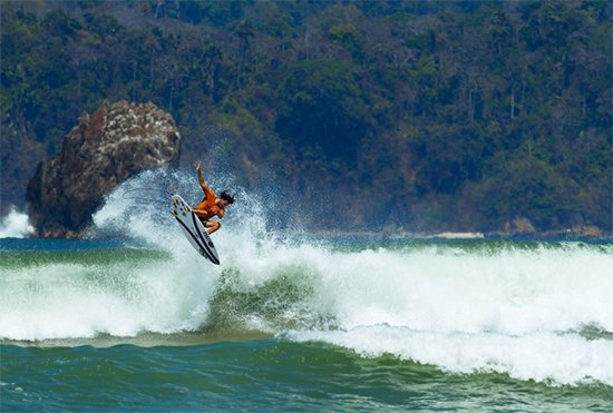 HustonWrites's tweet photo. @jxjs12 @carlsbadjack1 @RombyW @JeffS_Berghuis @NikiTaylorInc We have liftoff w/Adam Bennetts free style #RubyTues https://t.co/LDo6sjBDz9