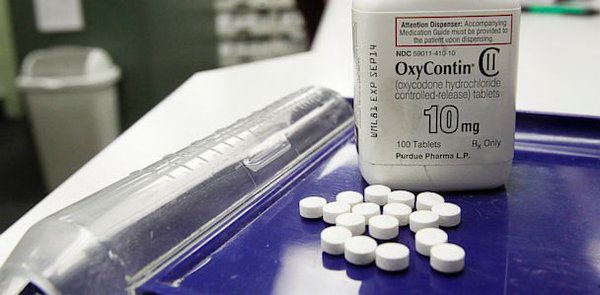 MME_SACRAMENTO's tweet photo. Prescription Drug Abuse: An "American Epidemic" 

https://t.co/C8FhkOplOI … #MME #cannabis #cbd #Pharma https://t.co/z56HgfHUpz
