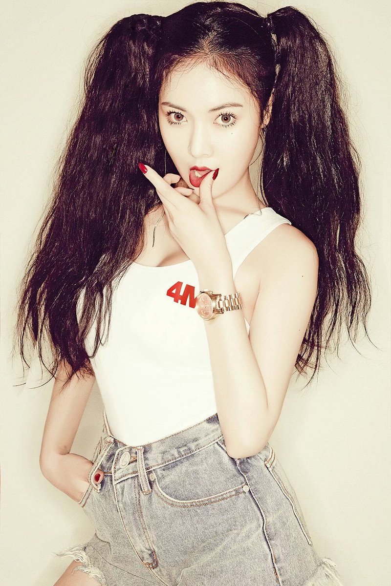 hotkpopx's tweet photo. Hyuna - 4minute (sexy face) https://t.co/fJ37xzdem5