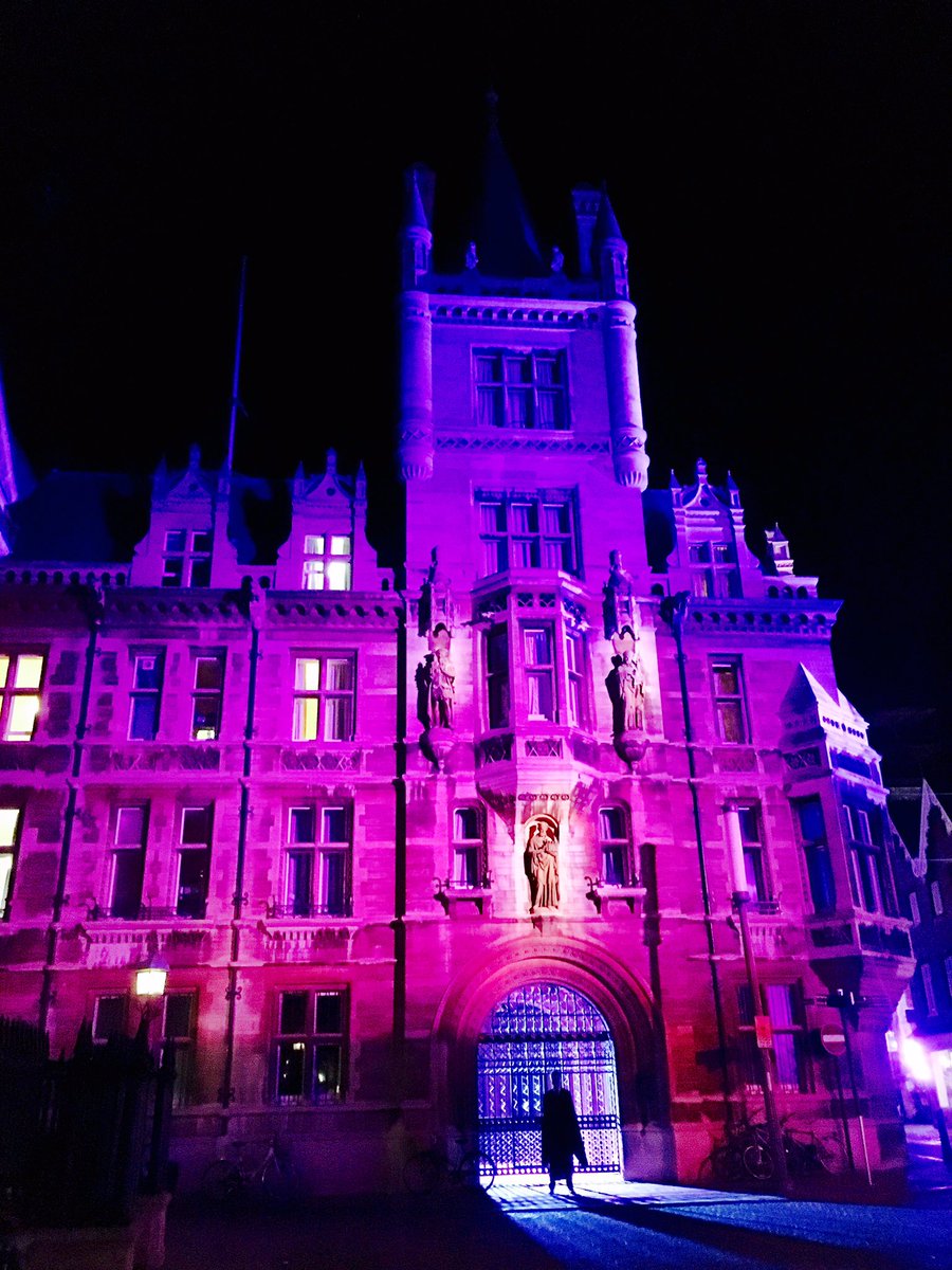 DanielAgerbech's tweet photo. #Cambridge #universityofcambridge #caiuscollege #photography #illuminate #eluminatecambridge https://t.co/Hr8uysLDOM