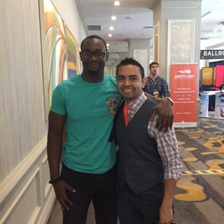 cashflowstartup's tweet photo. Pleasure to have met this gentleman @PatFlynn - kind soul, thx for the advice. Will it fly? #YouBet #Congrats https://t.co/MhUYSTZV5F