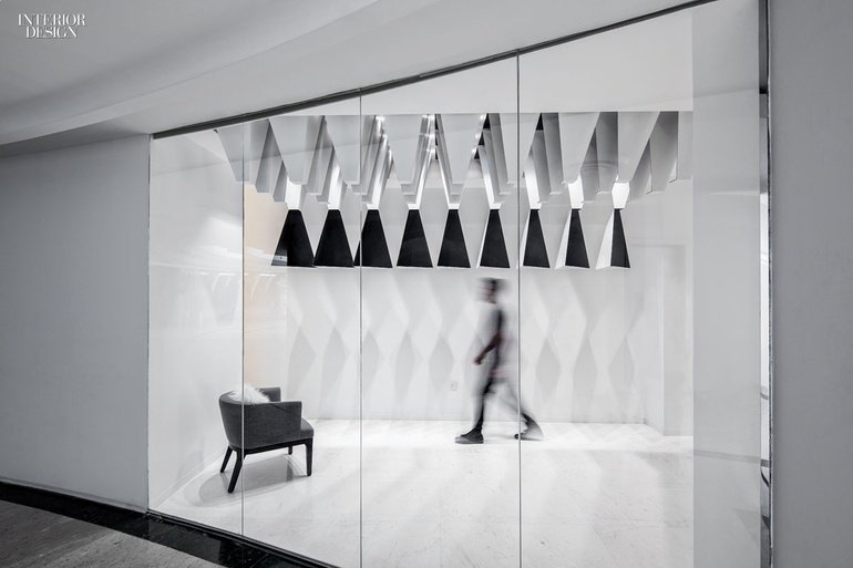 InteriorDesign's tweet photo. See how designers used repetition &amp; optical illusions to give this boutique striking glamour https://t.co/QN9dXwO3nZ https://t.co/CCLhW9aILk