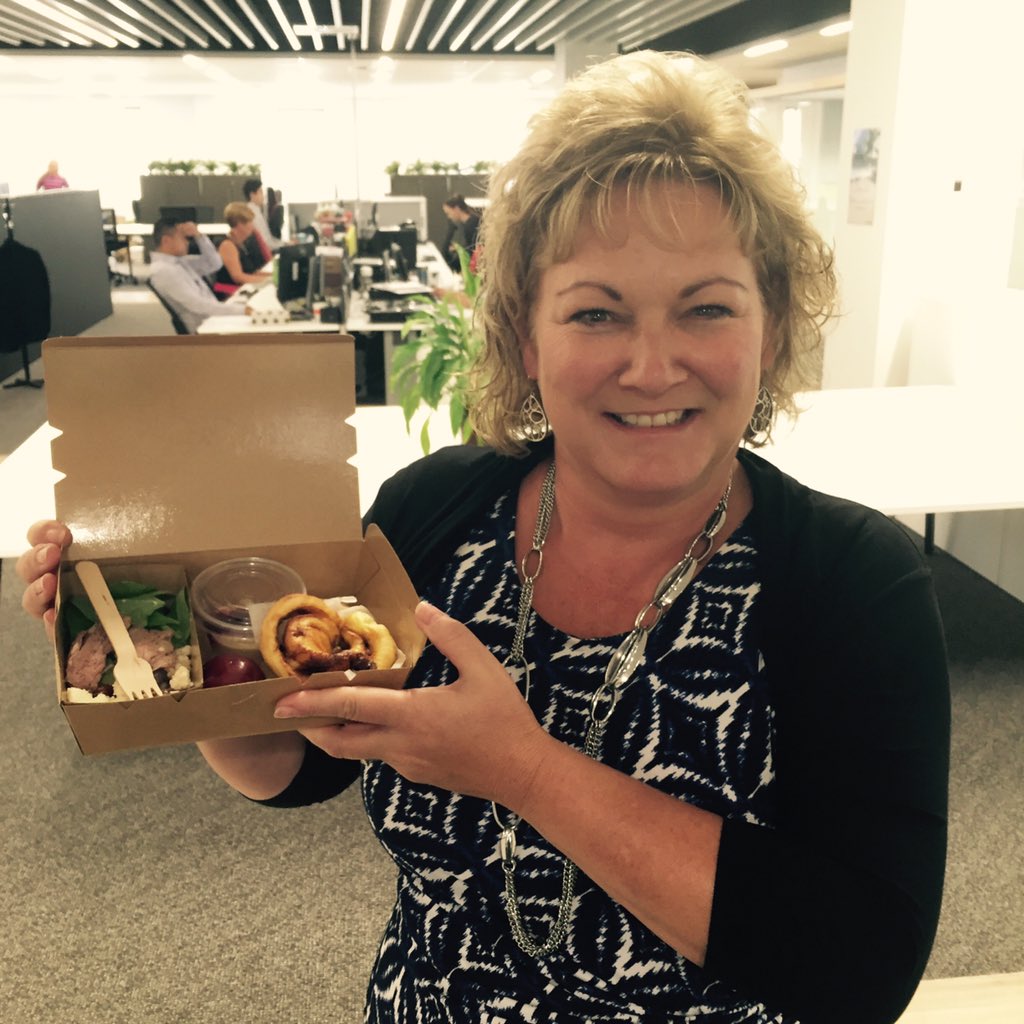 sian_fc's tweet photo. My colleague Lee-Anne Michie chuffed with her first @EatmylunchNz experience. A great initiative! Thanks @seekjobsnz https://t.co/Dq9zTU8vpo