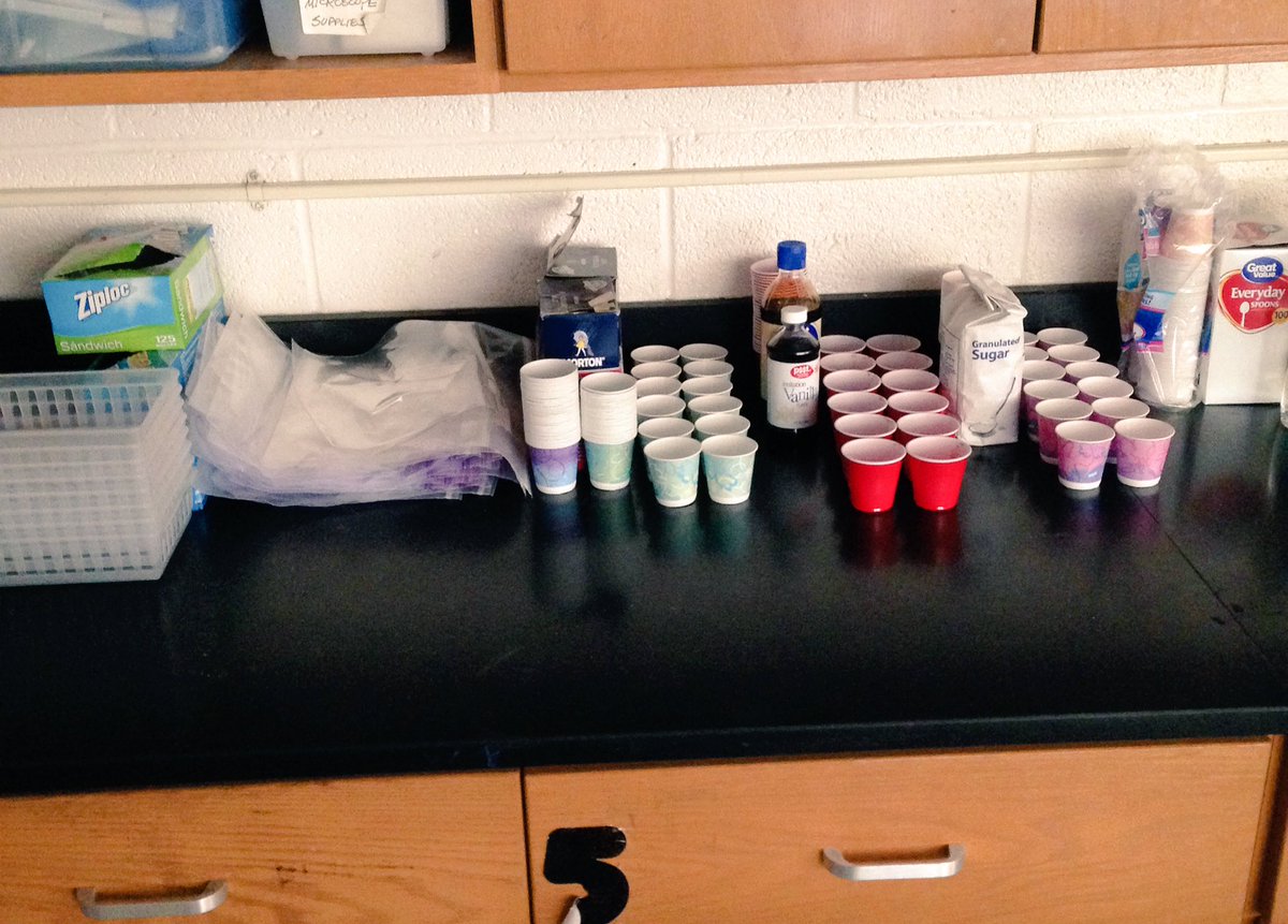 TFLYTHEedu's tweet image. Set up for 1st pd Deep Freeze Lab tm! Get pumped!#icecreamforbreakfast #phasechanges @ligonmiddle @wcpssmagnets