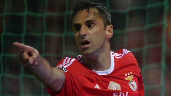 ¡BENFICA Y UN TRIUNFO AGÓNICO!

Jonás le dio la victoria al Benfica en el minuto 94. Benfica 1-0 Zenit.