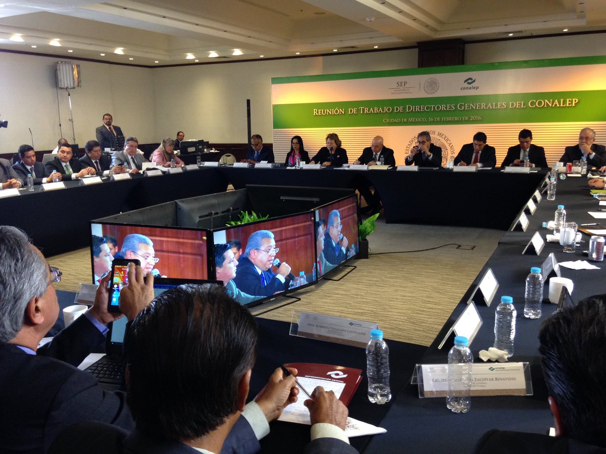RedxlaEducacion's tweet photo. #Continúa la Reunión de Directores Generales del @CONALEP_Mex, con la participación del Subsecretario @rtuiran. https://t.co/NPOCYTwGtu