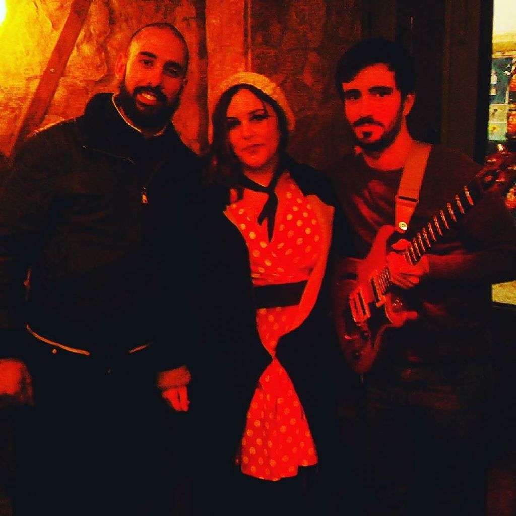 ilovebairroalto's tweet photo. Spot Bar todas as terças ! #aladyeoslobosmaus  #livemusic  #liveconcert  #spotbar  #spotbairroalto #bairroalto  #ru… https://t.co/p6JSqIkQeZ