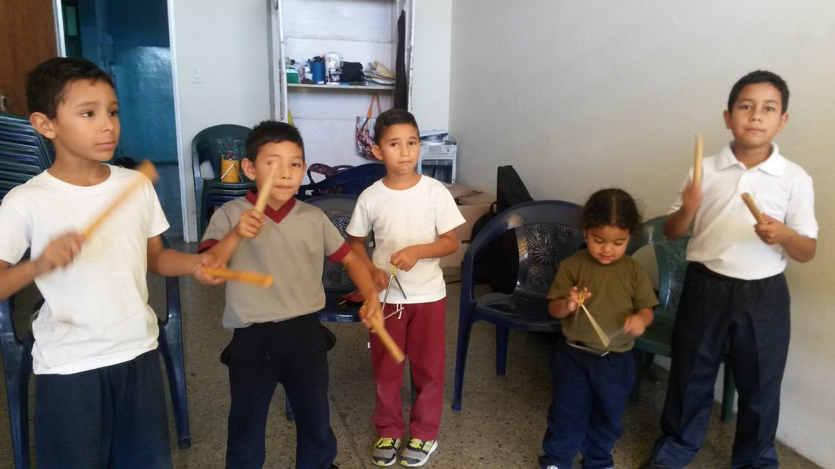 ModJIBararidaI's tweet photo. Ensamble de Percusión@ModJIBaraidaI #ElSistemaCumple41 #YoSoyElSistema @PSBIribarren @ElSistema @SistemaLara https://t.co/l8OBJLQOMp