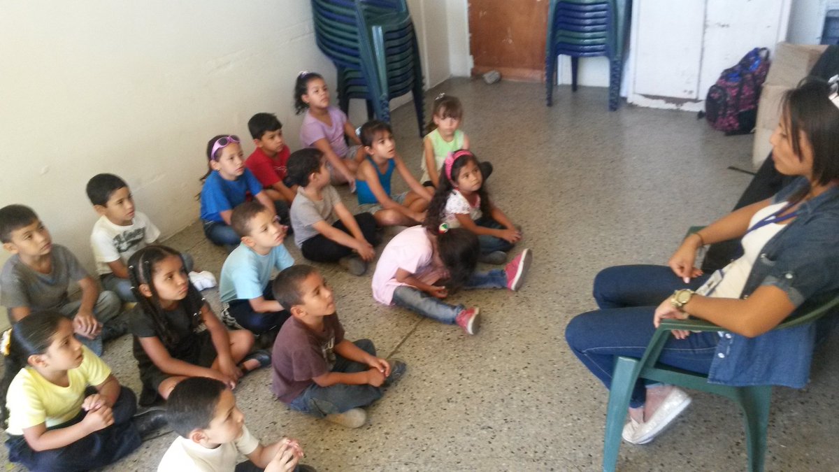 ModJIBararidaI's tweet photo. Coro Iniciación @ModJIBaraidaI #ElSistemaCumple41 #YoSoyElSistema @PSBIribarren @ElSistema @SistemaLara https://t.co/NHTdR0MgFy