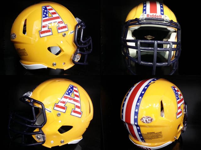 NCAAHelmets's tweet photo. What's good with my #PurpleFam playing that #CAAFB @UAlbanyFootball @UAlbanySports #Albany #GreatDanes #DirtyDogs https://t.co/RtbFiNhPdJ