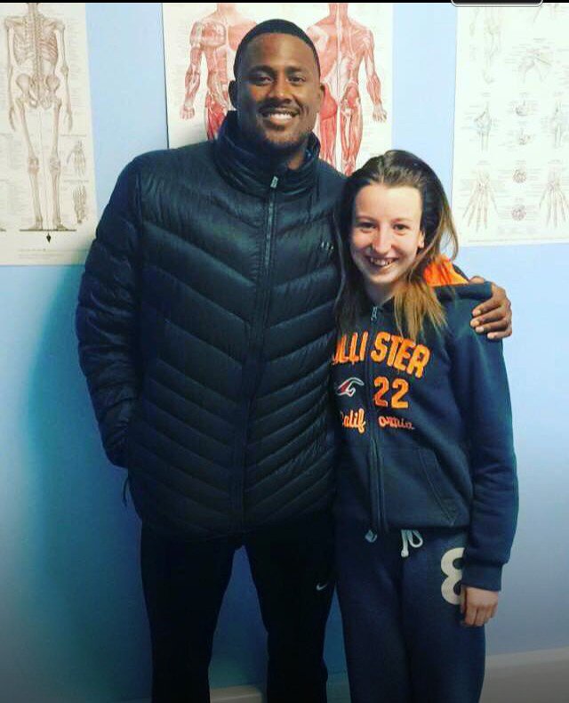 SPRINGERchloe's tweet photo. Got to meet this awesome guy @doliversub13 today while getting treatment @starphysio ❤ #mademyday #american #hurdler https://t.co/sJ3vRgIsRj