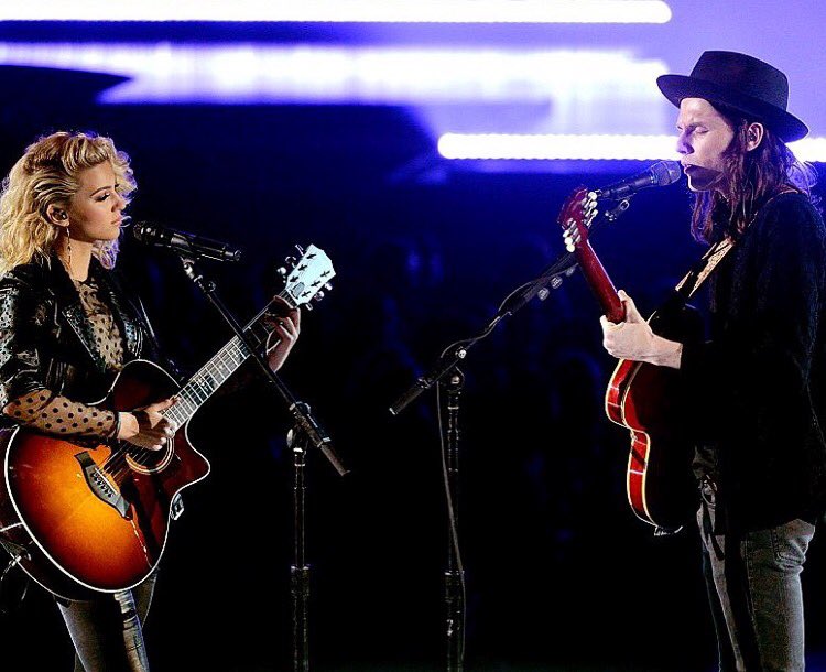 torikelly's tweet photo. it was such a pleasure sharing the stage with you incredibly talented gentleman, @jamesbaymusic 🌟 https://t.co/FZvx4pDyGQ