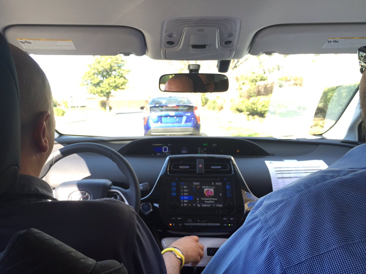 MaderaToyota's tweet photo. Day 1 behind the wheel of the #2016Prius @DolceHayes 🚗♻️🏁 #2016PriusLaunch https://t.co/edbDc0Vt63