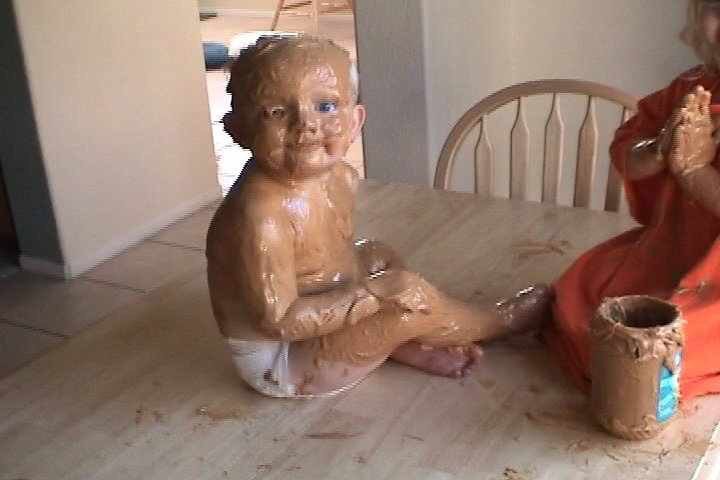 silver_c17's tweet photo. 250 RTs for @aleahknowles to reenact the peanut butter baby❗️❗️❗️ https://t.co/yVoZNvyQ80
