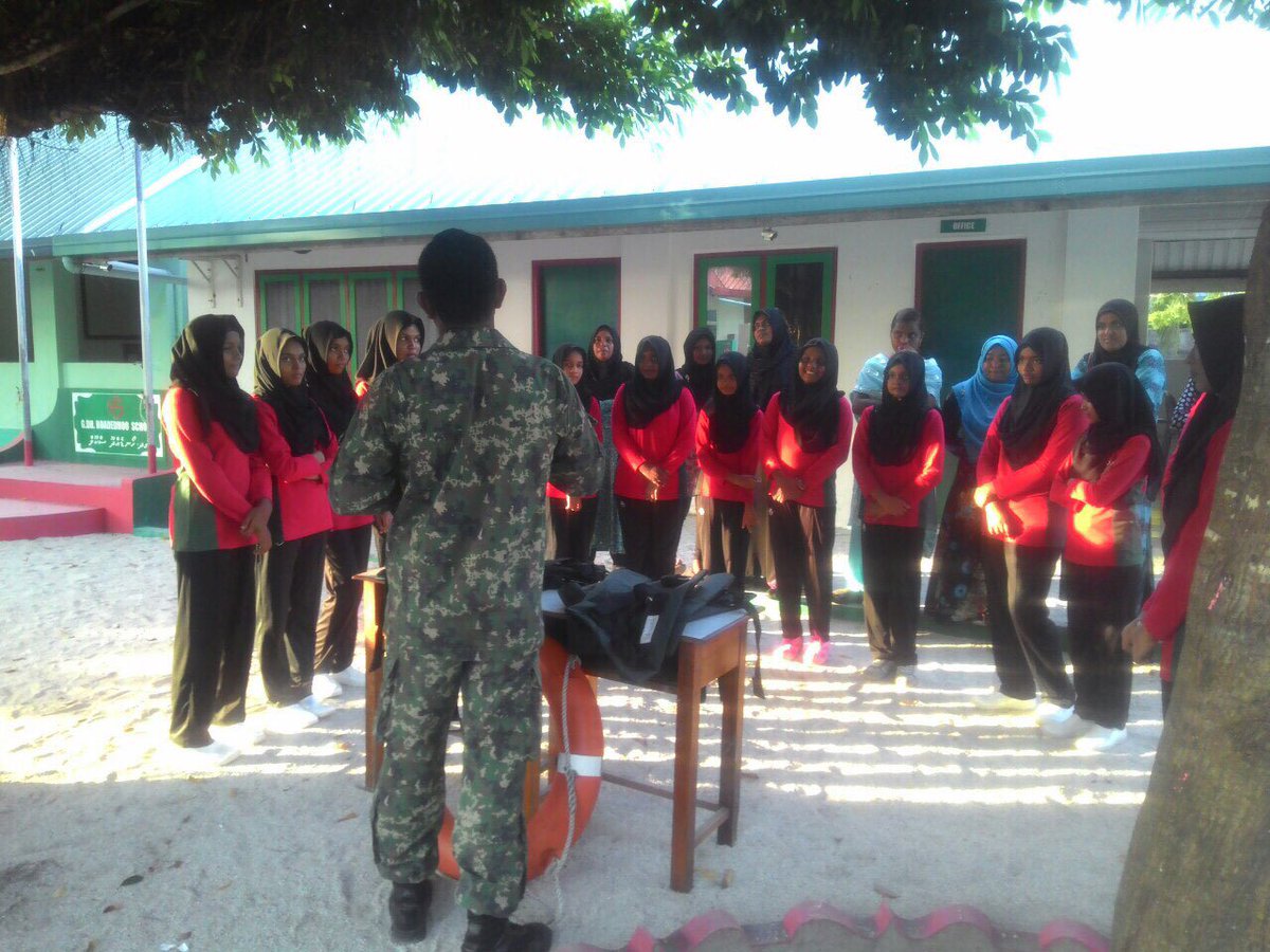 MoEdumv's tweet photo. Fire and safety briefing at Hoadehdhoo school. @aishathshiham https://t.co/tN9g8g2CNZ