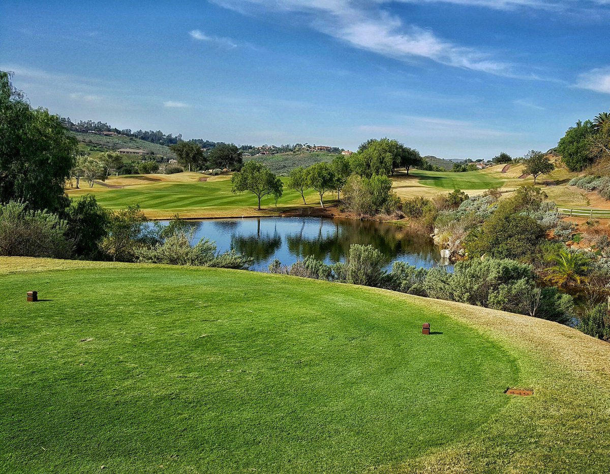 wanderingpix's tweet photo. From the "big boy tees" Hole 13 @MaderasGolf Tight fairways, fast greens &amp; gorgeous scenery Definitely worth a visit https://t.co/AOaDUmRHRK