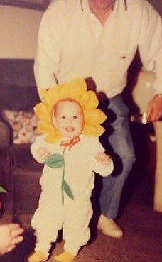 ShelbyGreninger's tweet photo. @TaaylorCorp @JoriBrockway sorry for creeping but.... 🌻🌻🌻🌻
This is why you're my g-little, gg-little https://t.co/3tsEBWSMzB