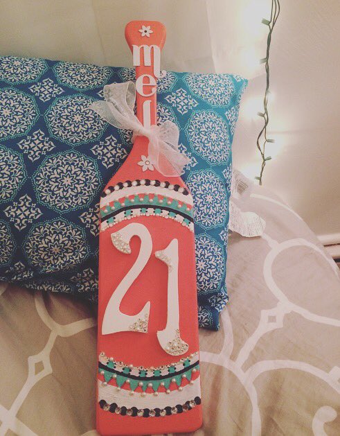 MelMoss11's tweet image. Ugh @m_price56 is perfect (even though she gave this to me 3 months late) 💕 #perfectbig