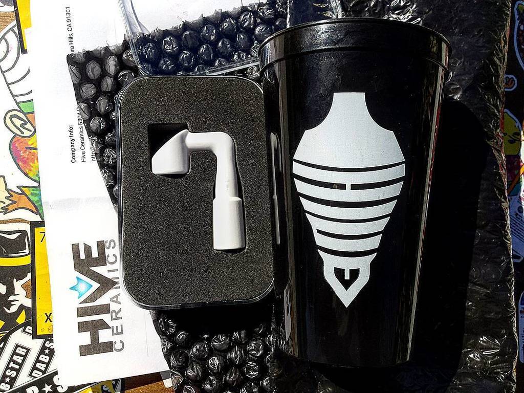 HiveCeramics's tweet photo. #Repost from IG - by @_twophoneshawty - shout out to the squad doe, πππ
#squad #hivesquad πππ #hiveceramics #quavecβ¦ https://t.co/Bk1aCxVysr