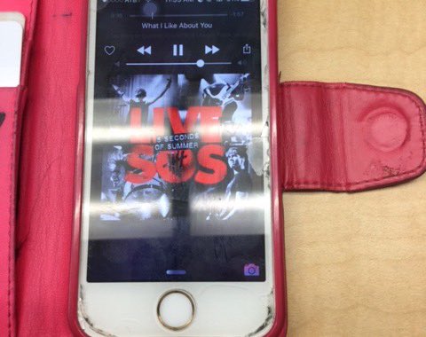 albanycash123's tweet photo. #5SOSFam #BestFanArmy #iHeartAwards https://t.co/k5iAXgQjVM