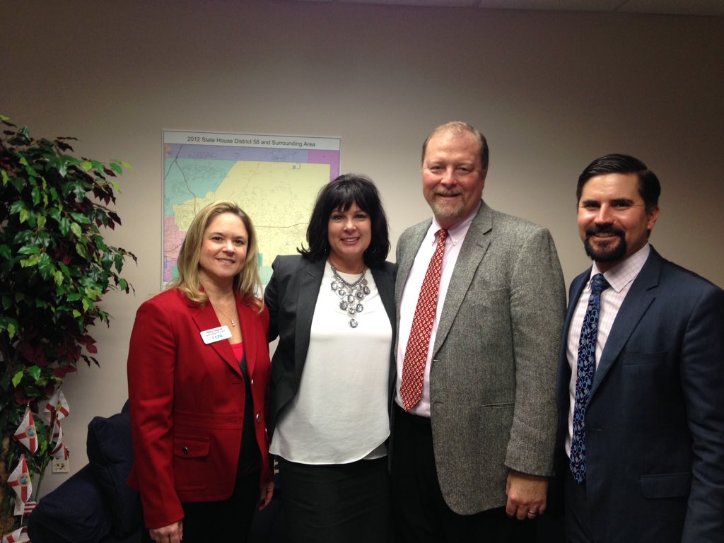FICPA's tweet image. Great seeing Rep.@DanRaulersonFL , CPA today! @dupree_abby @SondDonna @JCountyThames #CPAs #2016Session