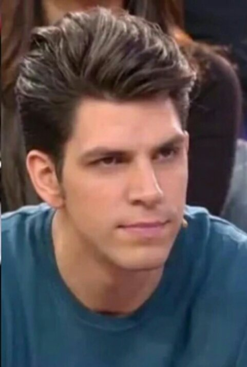 DiegoDineritoxd's tweet image. Mi hermana y yo siempre tenemos cara de mala hostia, como se notan los genes xddx VIP LAURA 27450 #Limite6GHVIP