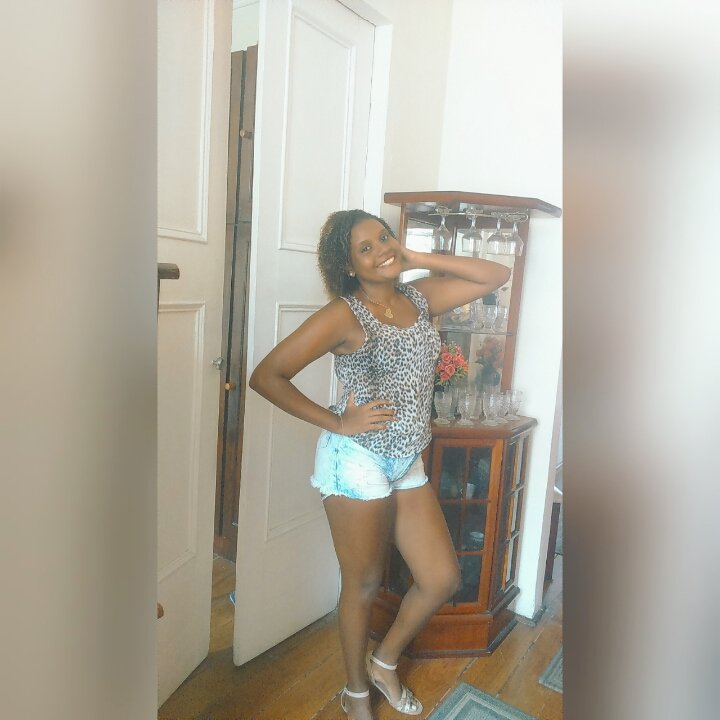 garsonethamiris's tweet photo. 🎀"pretah perfeitah"🎀🎧🎤🎵🎶🎼.. https://t.co/99utf0HZBH