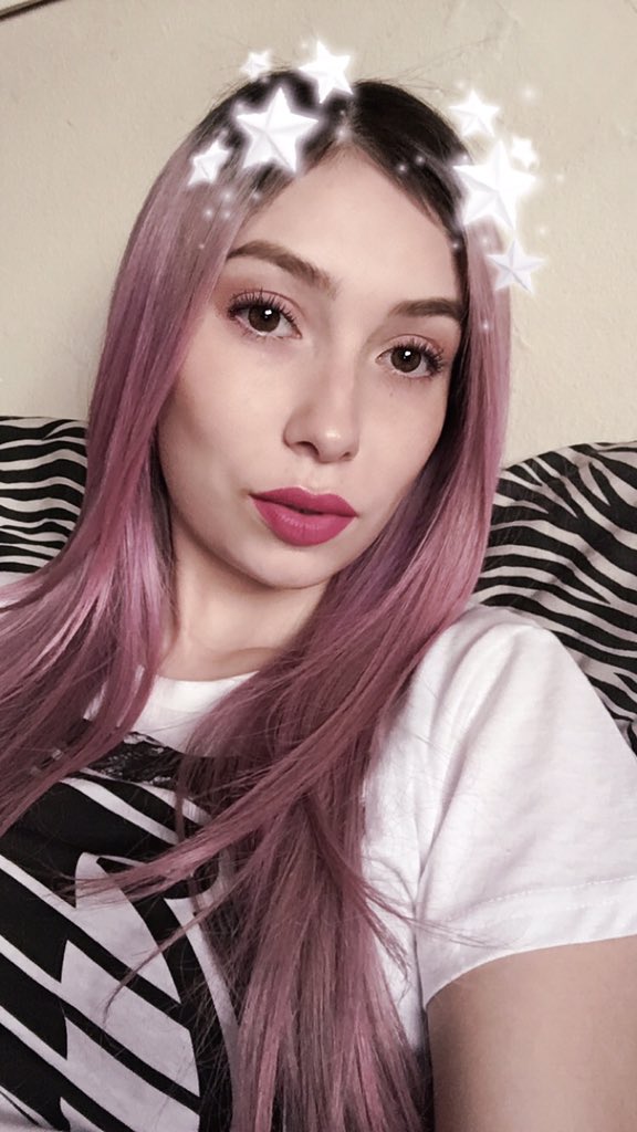 themarilyyn's tweet image. #Snapcam 💕