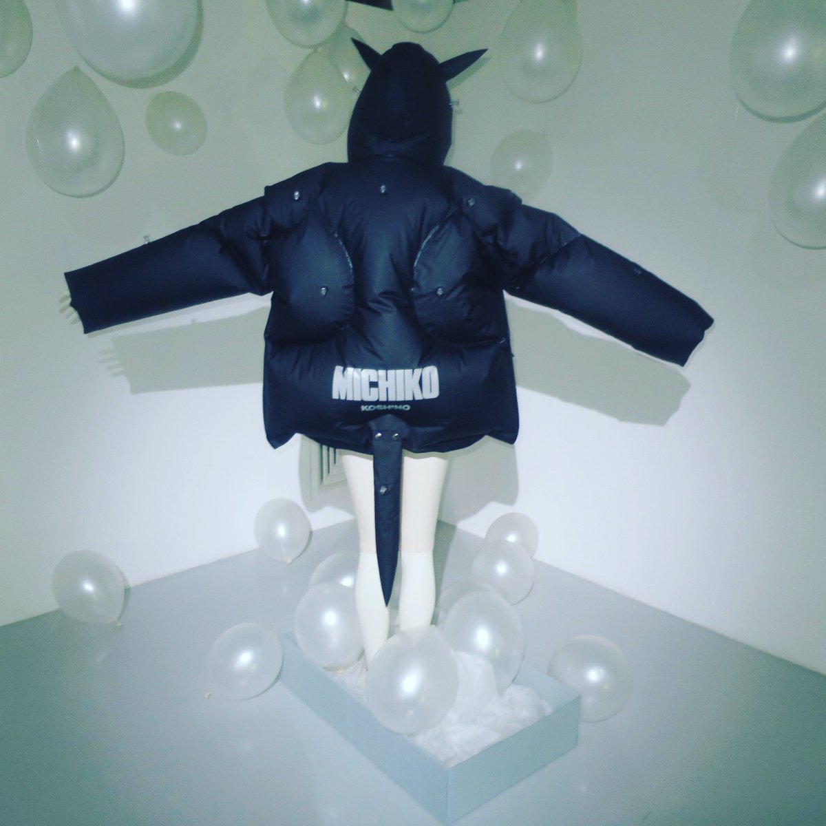 stephenmahoneym's tweet photo. @KoshinoMichiko #inflatablejacket at #LCF #MA16 #Exhibition #PV #VictoriaHouseLondon #WC1B4DA #Ends 20th #February https://t.co/P4zXpeHpat