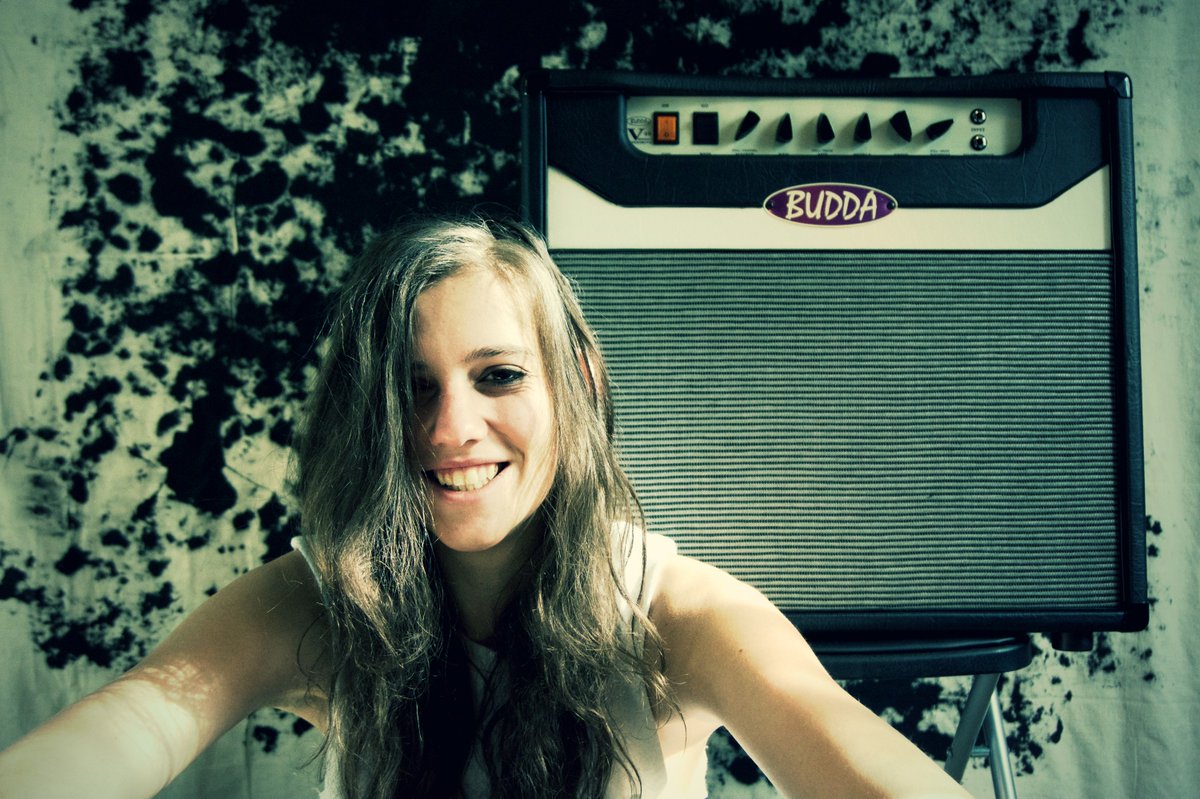 BuddaAmps's tweet photo. Gina Gleason (@GinaGleasonGTR ) of Cirque du Soleil with her @BuddaAmps Superdrive V-40! https://t.co/PcgSjjeCgI