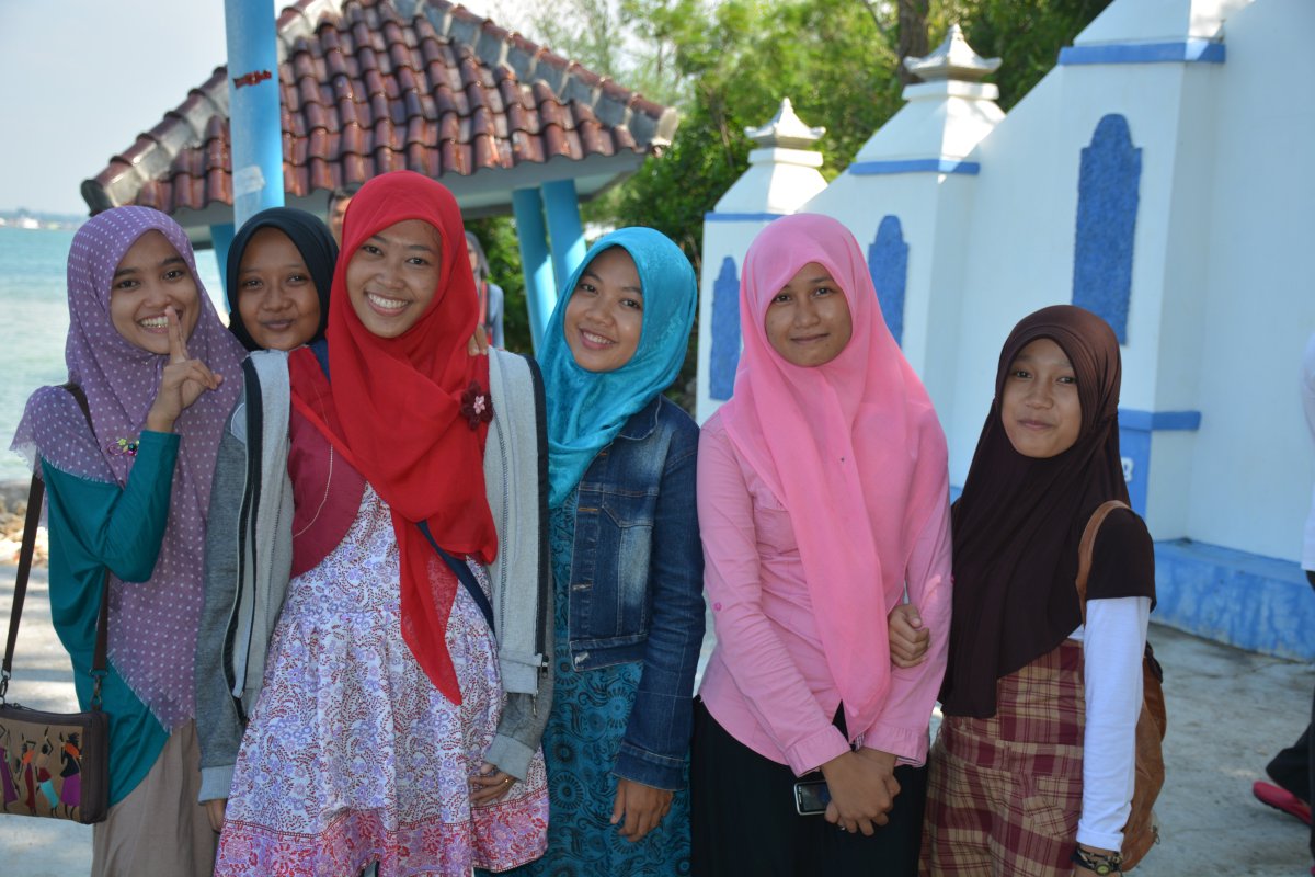 senyum bersama sahabat....