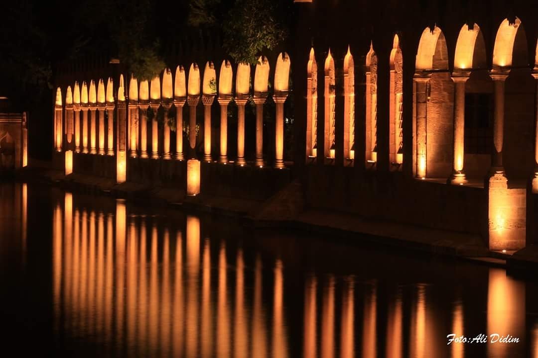 Urfa_tanitim's tweet photo. Balikligol gece https://t.co/5gsS4FU8wc
