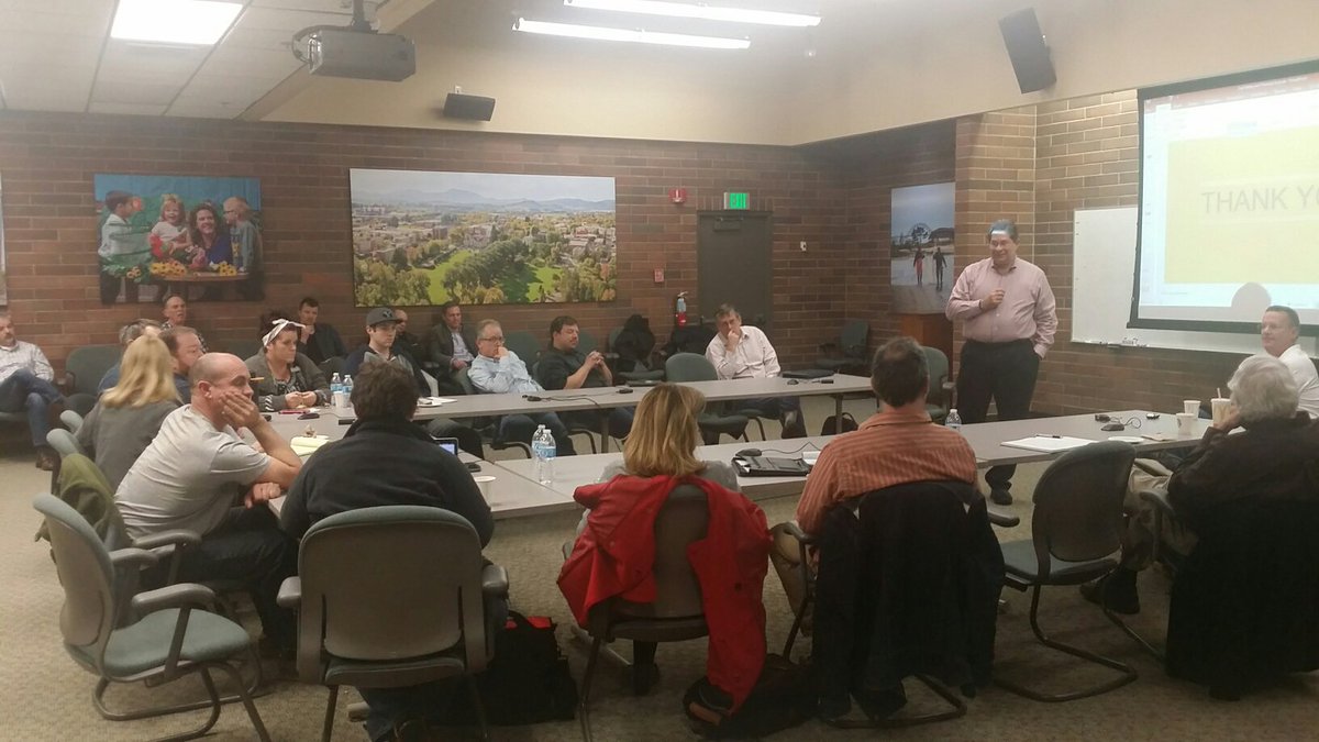 RAINCorvallis's tweet photo. Thank you Mike Brown @topaz_60 great seminar on #financials! #OSUAdvantage #RAINCorvallis Next Seminar in 2 weeks! https://t.co/UE0GLGs0wB