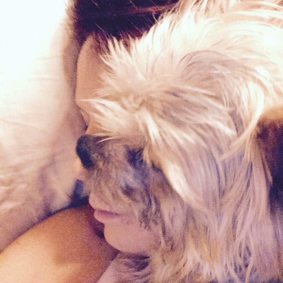 teresaleamc's tweet photo. #WKCSELFIESWEEPSTAKES https://t.co/sLfT2QA4qa