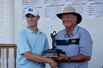 JOXSports's tweet photo. 28 STROKE VICTORY @SMCCCougars Men's #Golf @ Estrella Mnt Inv! @ConnorKleinGolf Medalist 73/64 *All Scores #OnJOX https://t.co/bv9sUJRKP7