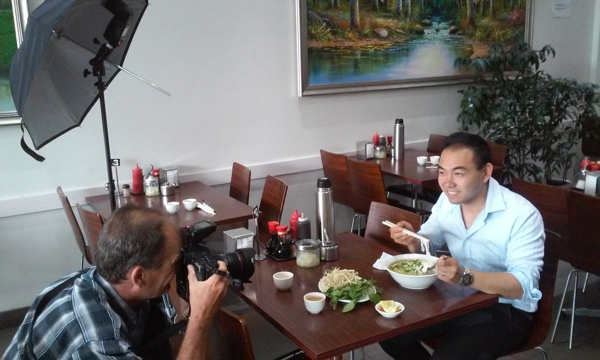 SunPhoFever's tweet photo. Cung Nguyen, head chef Pho Hien Saigon promoting our @Melbfoodandwine event with @BrimbankLeader #eatdrinkwestside https://t.co/n4LontOTkZ