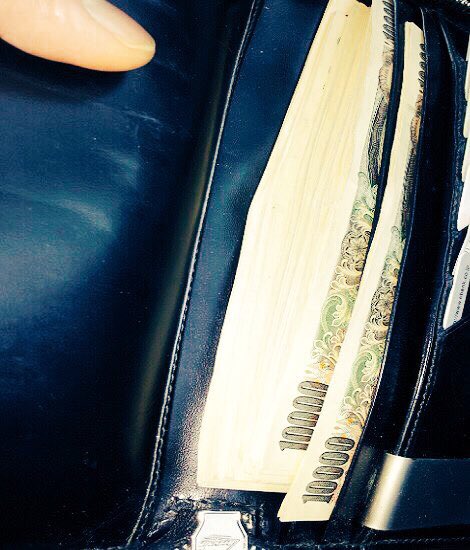 【今月のご褒美✨は！？！】
月収確定！
この仕事で《得れるモノの大きさ》を実感する。。
挑戦して本当に良かった(＾ｰ^)ノ！
教えてくれた仲間に心から「ありがとう」を言うよ。
この幸せを教えてあげたい！
ご興味ある方はDMください。