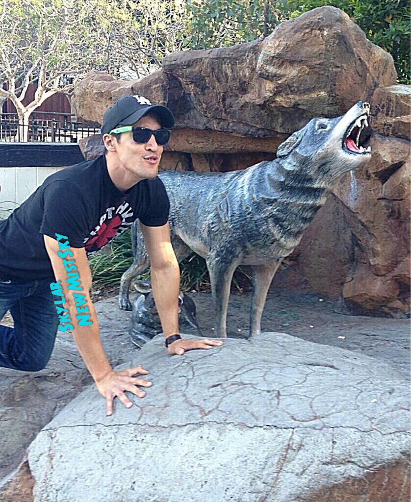 NewMistSky's tweet image. Danny's identical twin brother here.
Ships with chemistry.
Shall we get this account started?
RT?