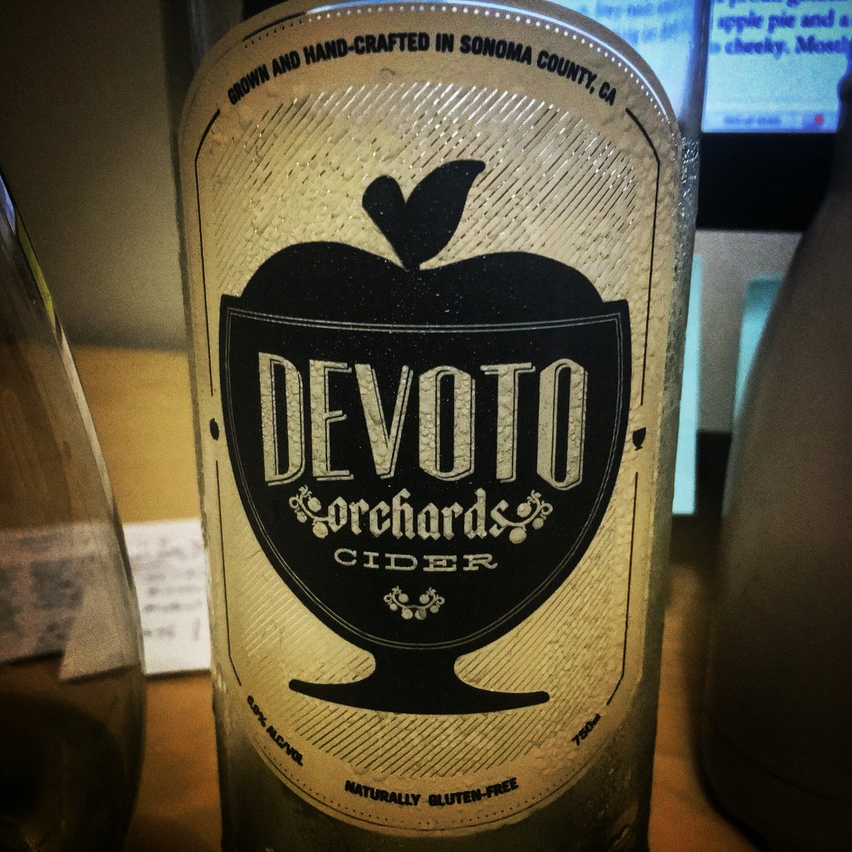 Cider reviews tonight. This one's damn good. (THIS IS WHY YOU GROW YOUR OWN APPLES.) <a href="/devoto_orchards/">Devoto Cider</a>