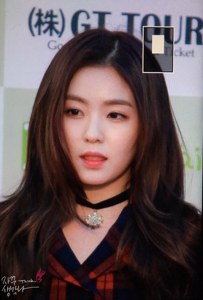 IRENEworlds's tweet photo. [PREV] 160217 #IRENE - Gaon Awards Red Carpet 
Cr: ThinkB
 https://t.co/zu7FyeGqfN