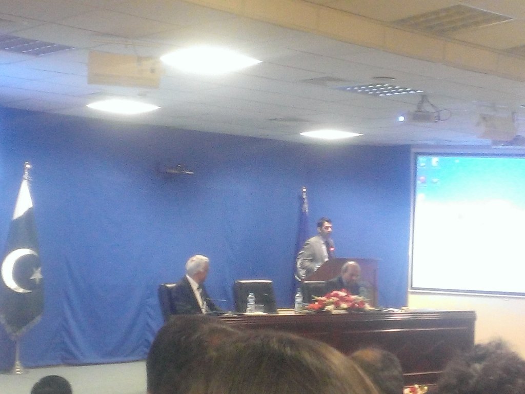 MahRukhTK's tweet image. Shariq Zafar&apos;s seminar, happening rn at NBS Seminar Hall!
#NUST #S3H #NBS