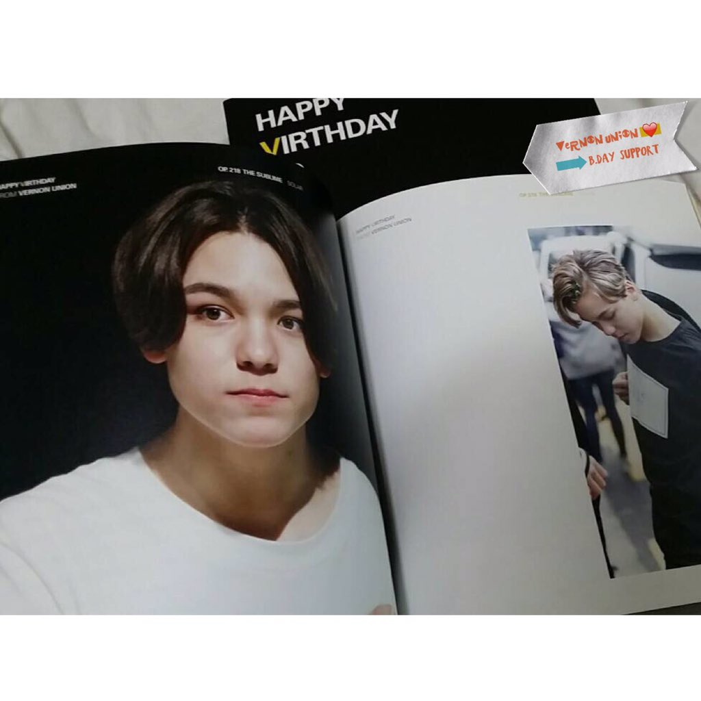vernon_union's tweet photo. 🎂VERNON FAN UNION, BIRTHDAY SUPPORT - 4
220p 가량의 생일북입니다! 한솔이를 향한 캐럿들의 애정과 사랑을 한솔이 부모님께도 전해드리고 싶어서 두 권을 뽑아서 전달했어요. https://t.co/XT9CkQ0aK5