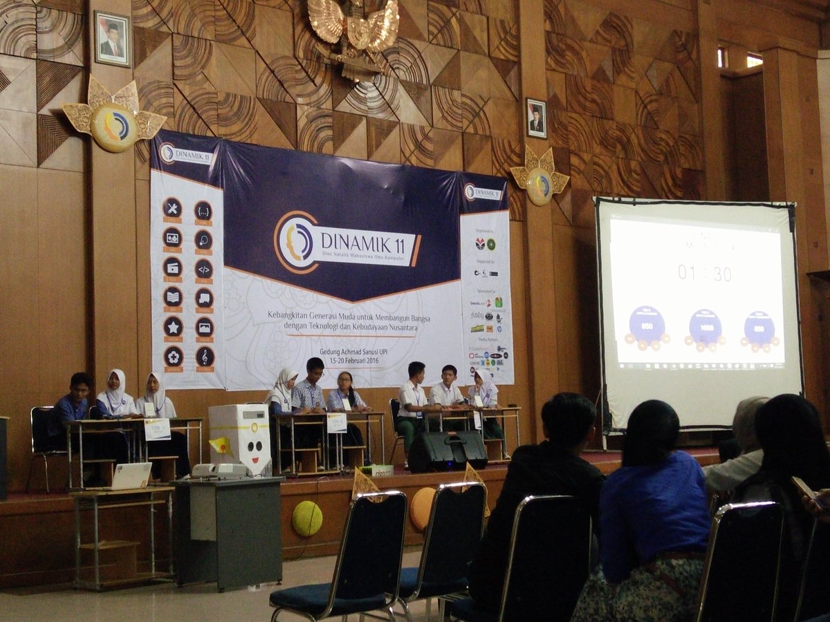 [OTIK]
Olimpiade TIK sdg berlangsung dgn tegangnya para peserta memperebutkan score!Ayo tonton&amp;dukung tim favoritemu