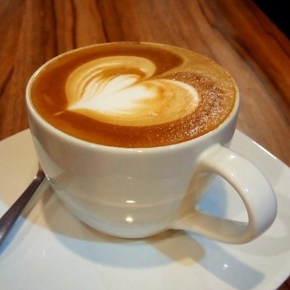 Selamat sore kalian
sudahkah secangkir kopi menyapamu di sore ini ?
aku baru saja menyeduh kopiku sediri .
CAFELATTE