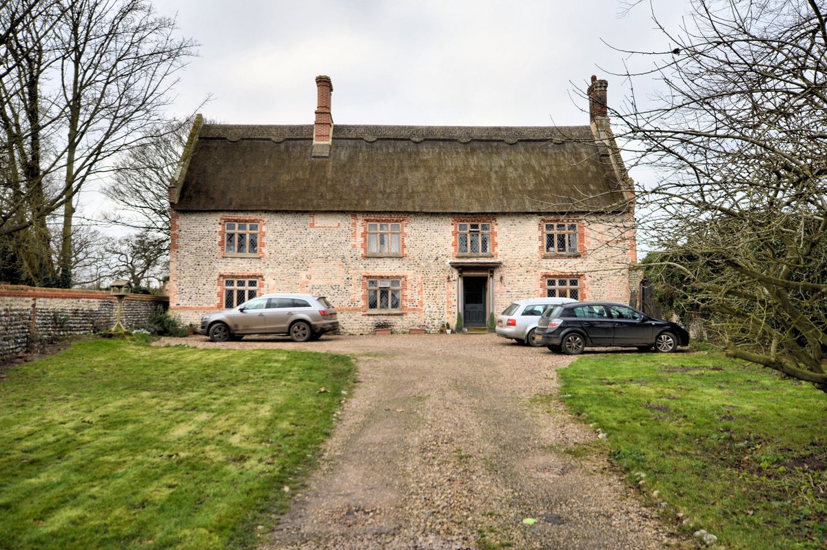 sowerbyslets's tweet photo. *** NEW LISTING ***
A unique five bedroom house...
https://t.co/JkTRp3e7uD
#Sowerbys #Northrepps #PeriodFeatures #RT https://t.co/HQ0PixsKrh