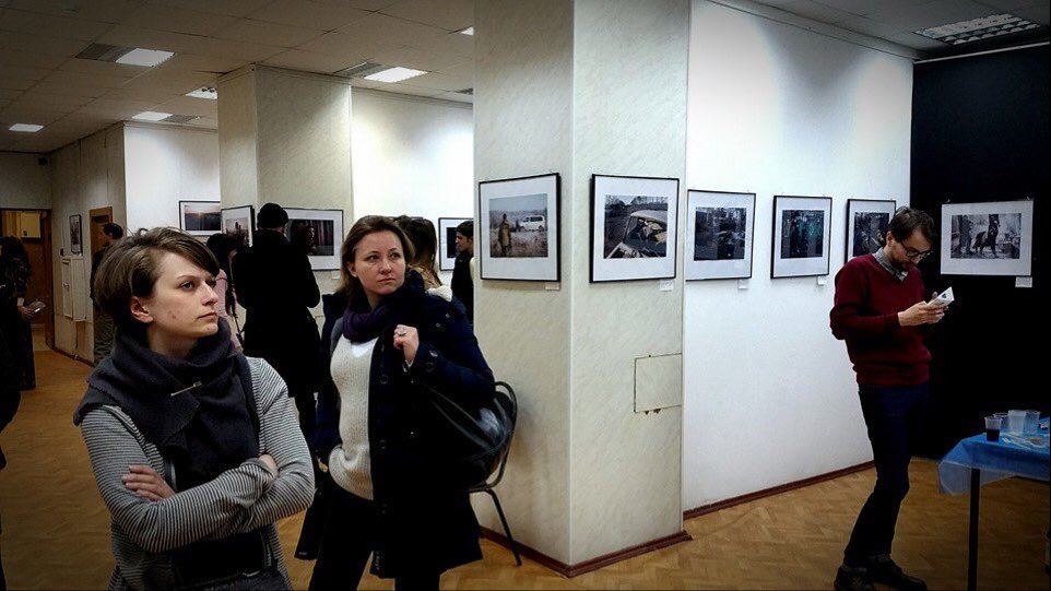myrevolutionrus's tweet photo. В Москве открылась фотовыставка "Слезы Донбасса". https://t.co/YHapCRd43j