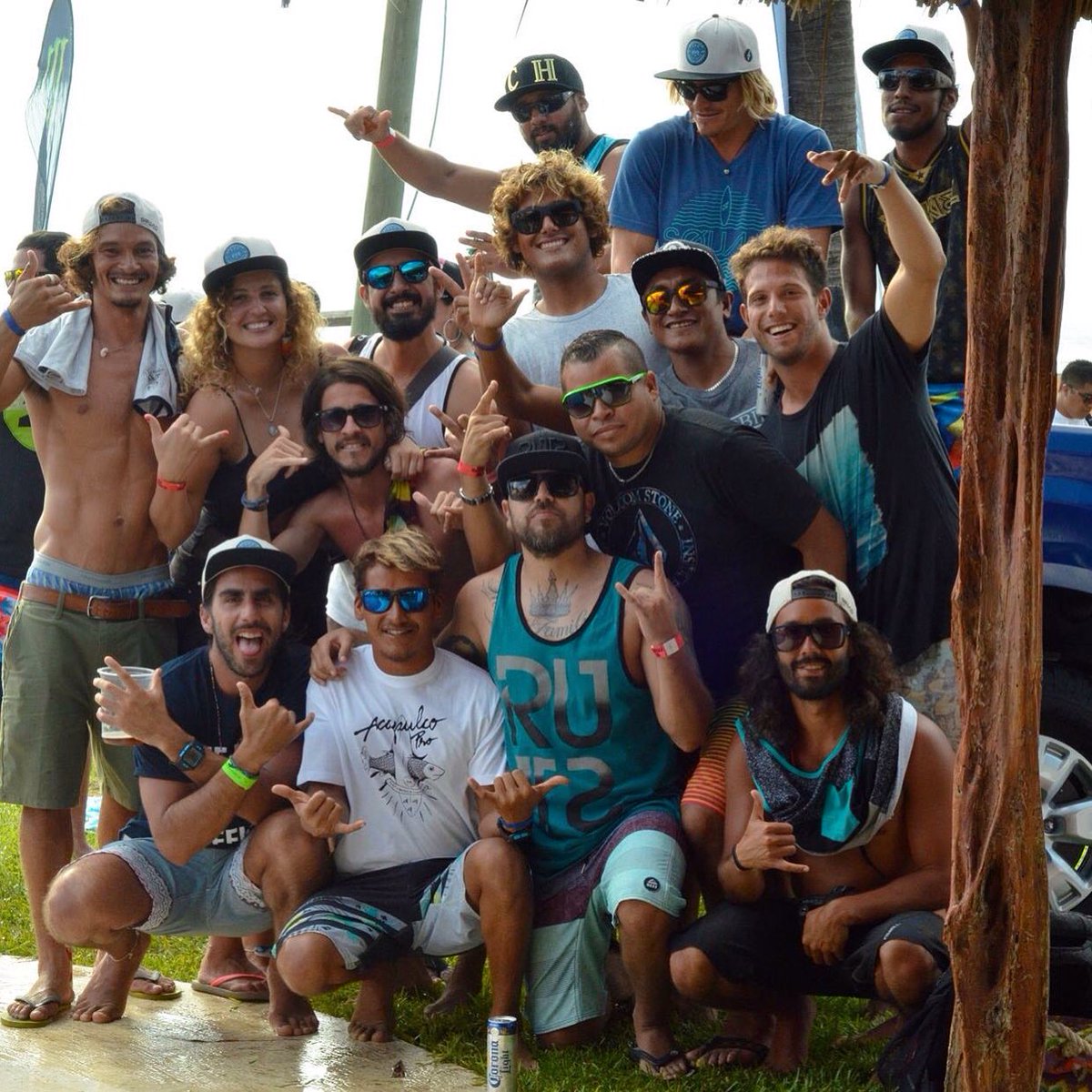 rutsmagazine's tweet photo. With the bigboys in the @Acapulco_Pro ! #surf #surfmx @rutsmagazine #purabandota https://t.co/DvX3IN8UUc