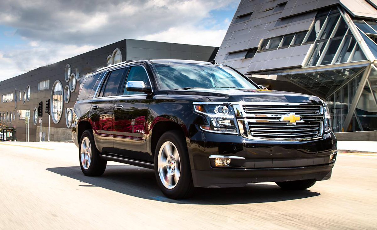Chevrolet_RUS's tweet photo. До 100 км/ч Tahoe разгоняется за семь секунд. С такими данными он прекрасно вписывается в городской пейзаж! https://t.co/NBauGLfynk
